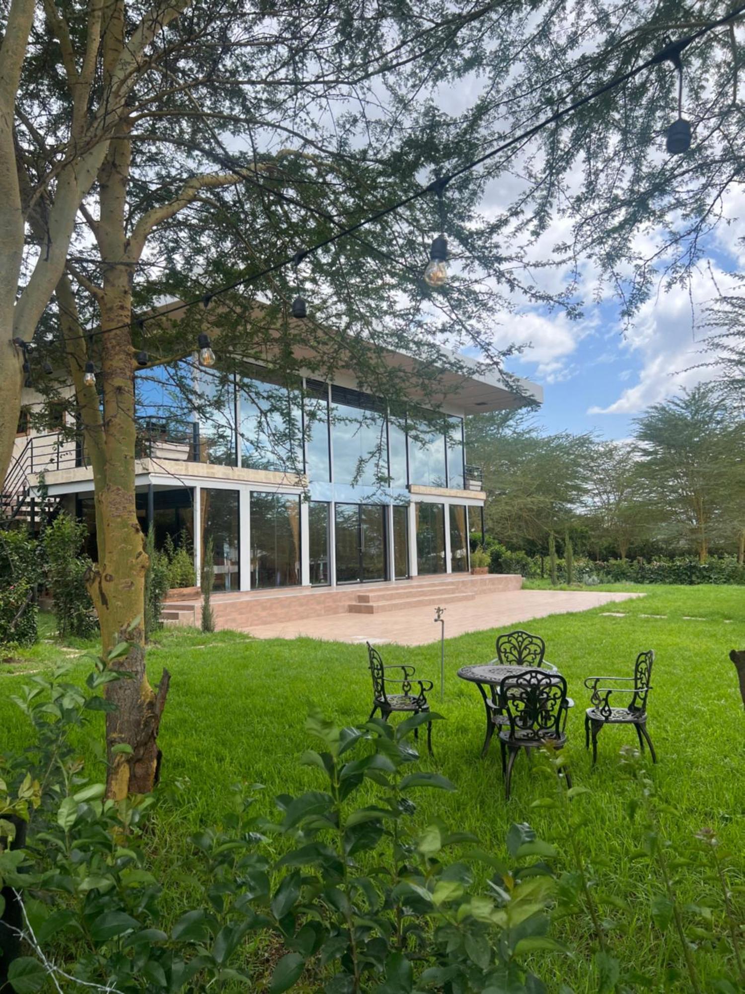 Lake Elementaita Manor Hotel Gilgil Exterior photo